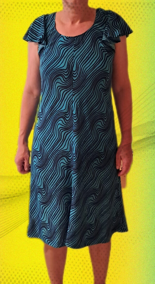 Schwingendes Leinenkleid mit Nahtzipp und Paspelierung – Bild 5